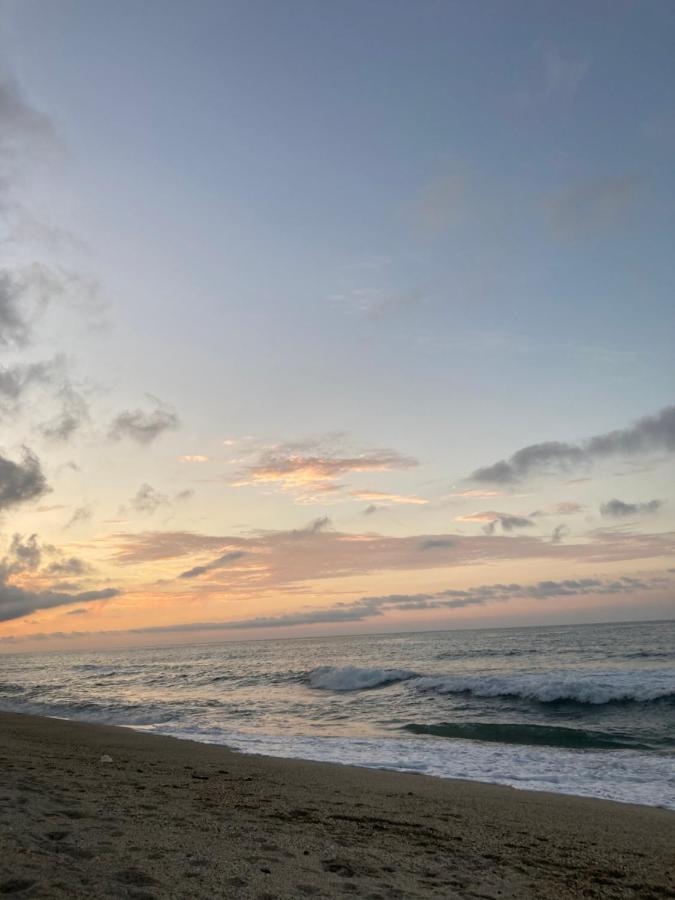 Chill And Surf Mendihuaca Hotel Guachaca Luaran gambar
