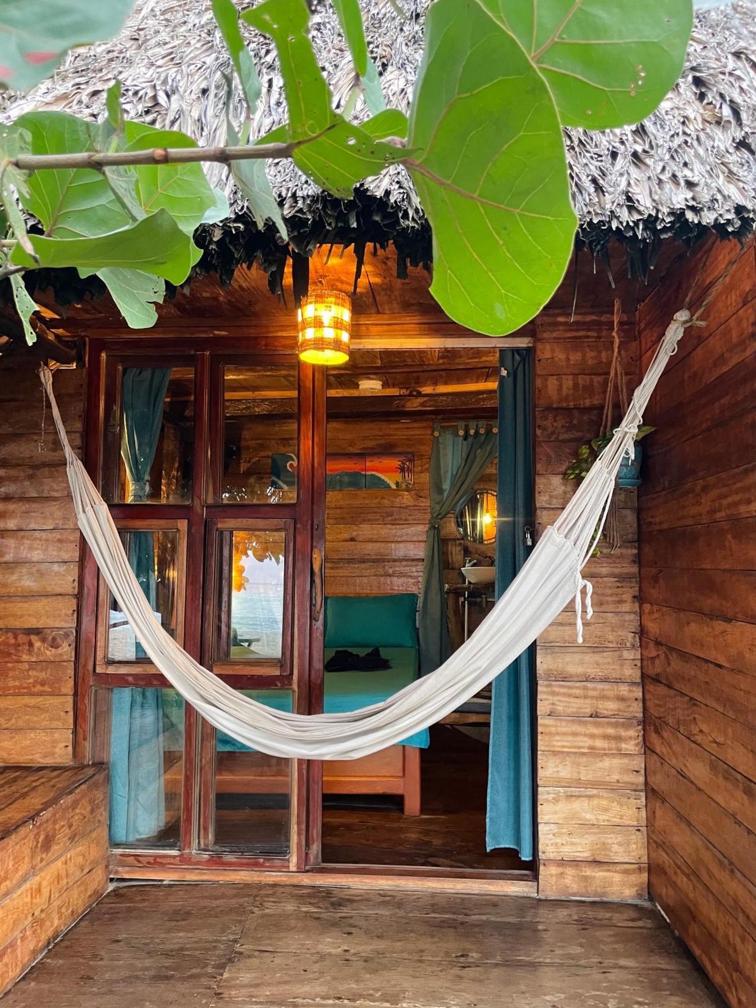 Chill And Surf Mendihuaca Hotel Guachaca Luaran gambar
