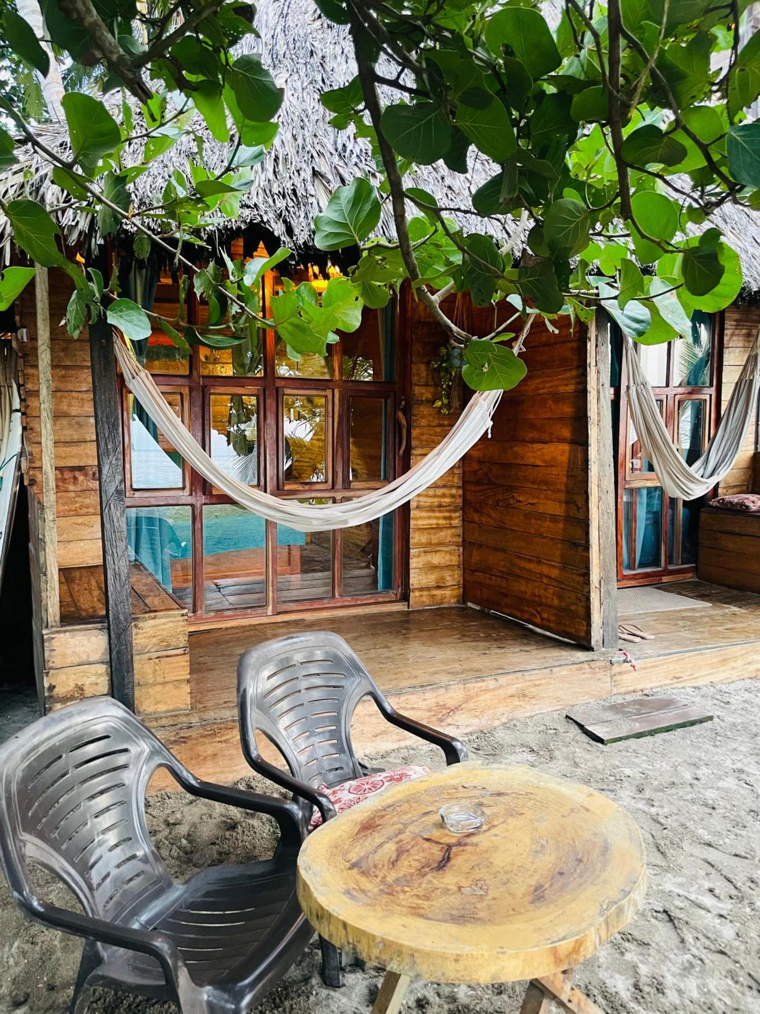 Chill And Surf Mendihuaca Hotel Guachaca Luaran gambar